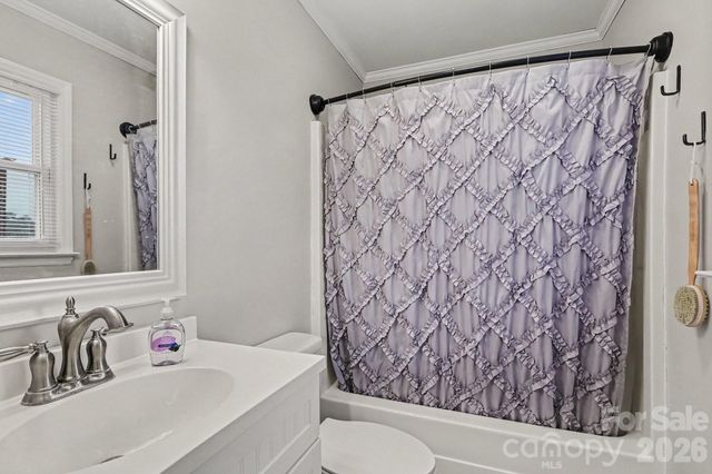 2040 London Road, Mooresville, NC 28115