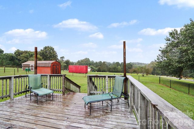2040 London Road, Mooresville, NC 28115