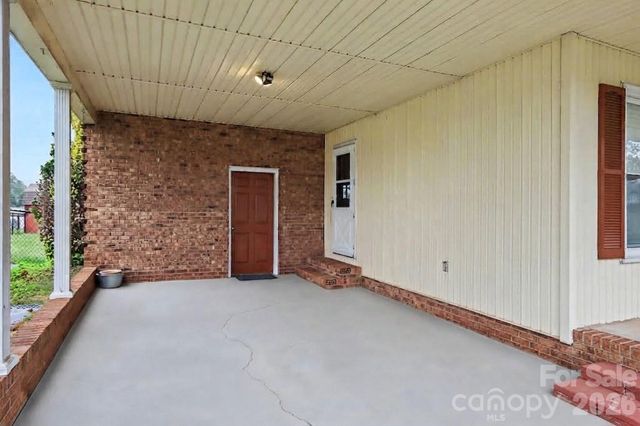 2040 London Road, Mooresville, NC 28115