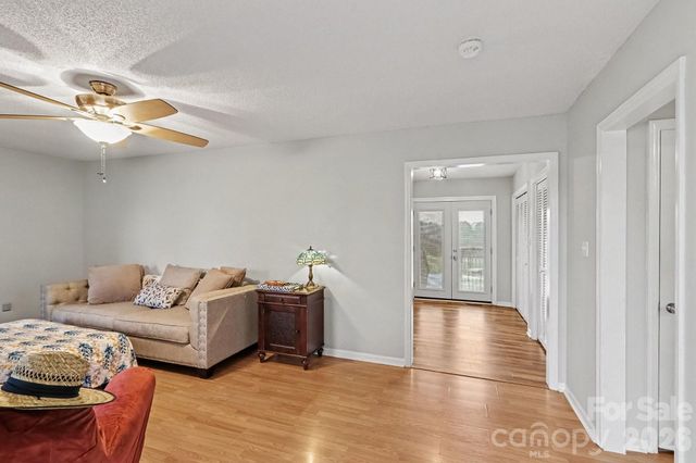 2040 London Road, Mooresville, NC 28115