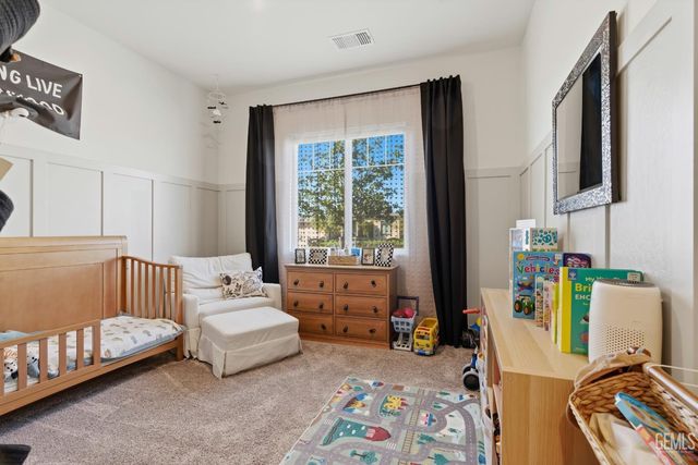 8809 Dromana Court, Bakersfield, CA 93314