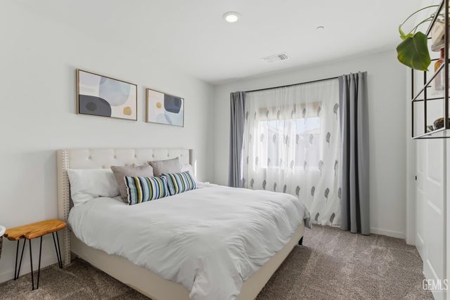 8809 Dromana Court, Bakersfield, CA 93314