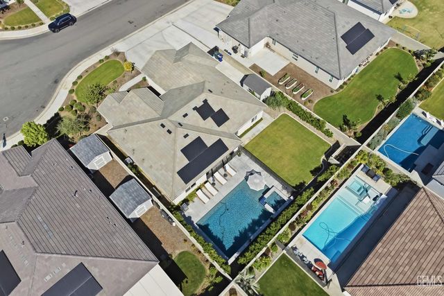 8809 Dromana Court, Bakersfield, CA 93314