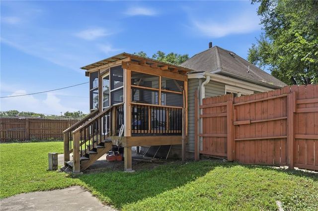 245 Illinois Street, Lawrence, KS 66044