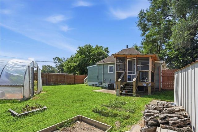 245 Illinois Street, Lawrence, KS 66044