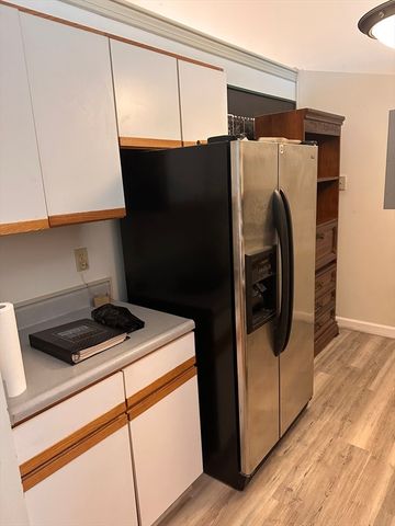 235 State St 409, Springfield, MA 01103