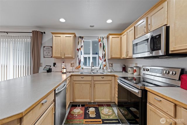 7230 178th Street E, Puyallup, WA 98375