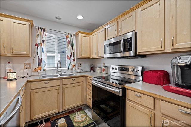 7230 178th Street E, Puyallup, WA 98375