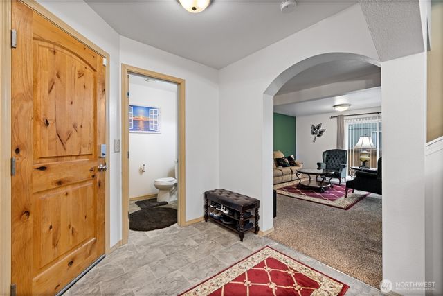 7230 178th Street E, Puyallup, WA 98375