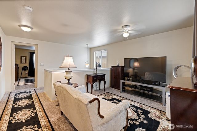 7230 178th Street E, Puyallup, WA 98375