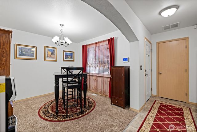 7230 178th Street E, Puyallup, WA 98375