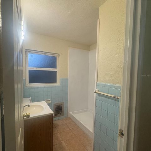 729 CRESTWOOD DRIVE, Winter Haven, FL 33881