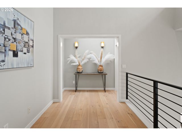 2236 SUMMIT Ct, Lake Oswego, OR 97034