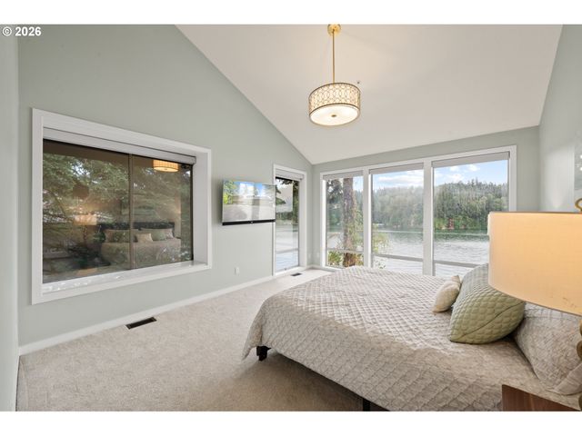 2236 SUMMIT Ct, Lake Oswego, OR 97034