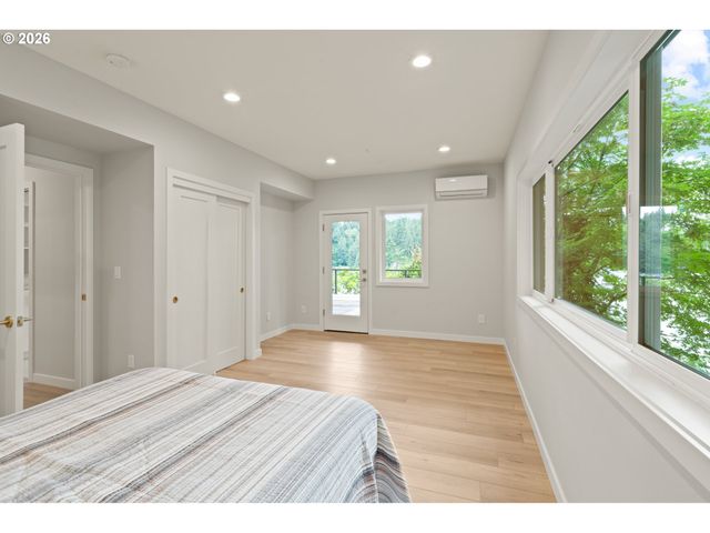 2236 SUMMIT Ct, Lake Oswego, OR 97034