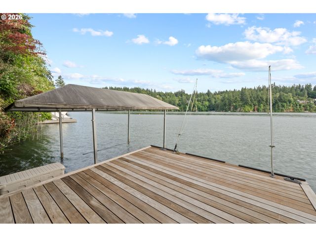 2236 SUMMIT Ct, Lake Oswego, OR 97034
