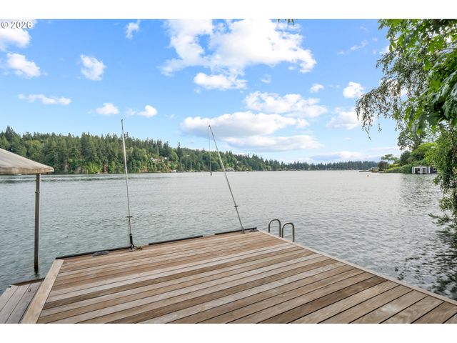 2236 SUMMIT Ct, Lake Oswego, OR 97034