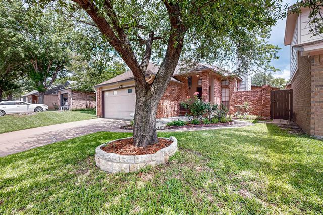 208 Lydia Circle, Irving, TX 75060