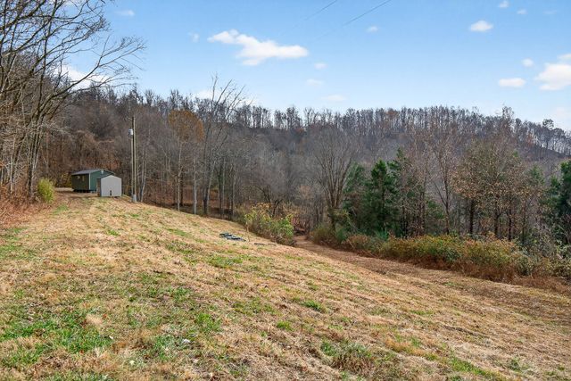 4187 Gladdice Hwy, Gainesboro, TN 38562