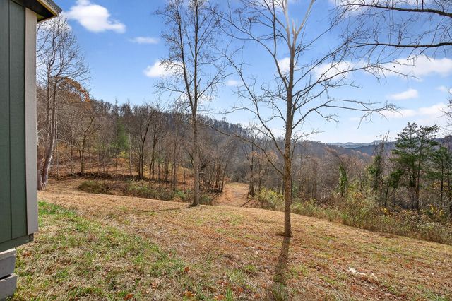 4187 Gladdice Hwy, Gainesboro, TN 38562