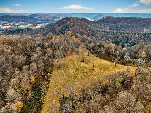 4187 Gladdice Hwy, Gainesboro, TN 38562