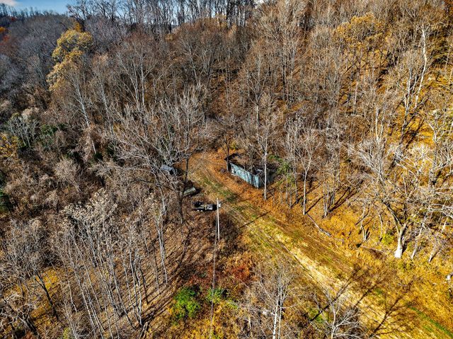 4187 Gladdice Hwy, Gainesboro, TN 38562