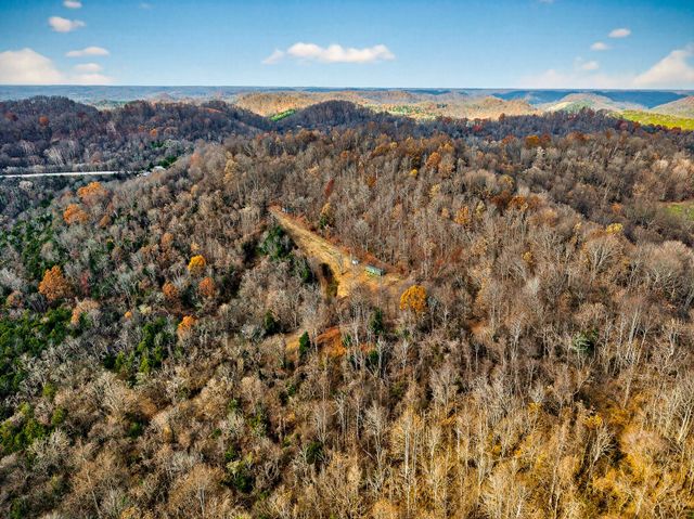 4187 Gladdice Hwy, Gainesboro, TN 38562