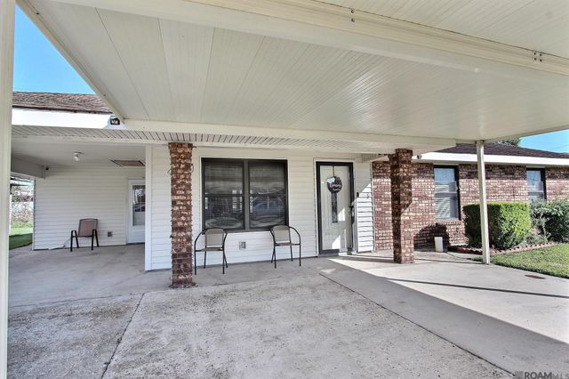 107 Anna St, Donaldsonville, LA 70346