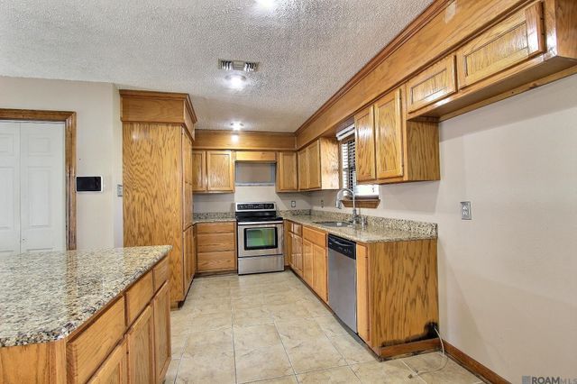 107 Anna St, Donaldsonville, LA 70346