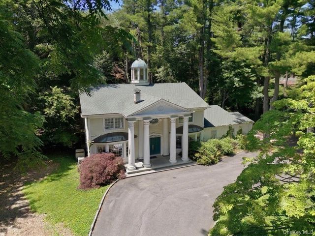 19 Pheasant Hill Lane, Old Brookville, NY 11545