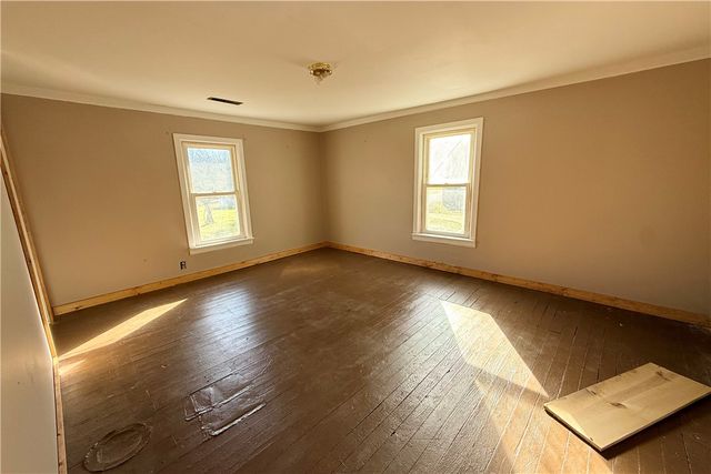 2343 Downing Ln, Hermitage, PA 16148