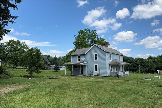 2343 Downing Ln, Hermitage, PA 16148