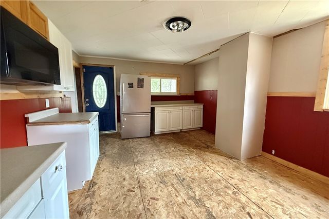 2343 Downing Ln, Hermitage, PA 16148