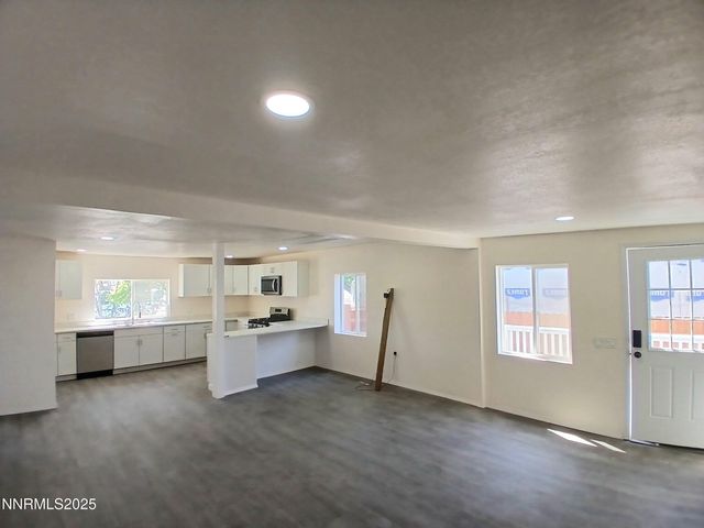 635 Grinnel Avenue, Lovelock, NV 89419