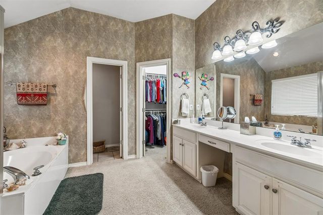 3012 Longmeadow, Edmond, OK 73003