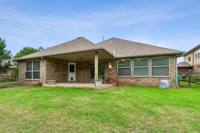 3012 Longmeadow, Edmond, OK 73003