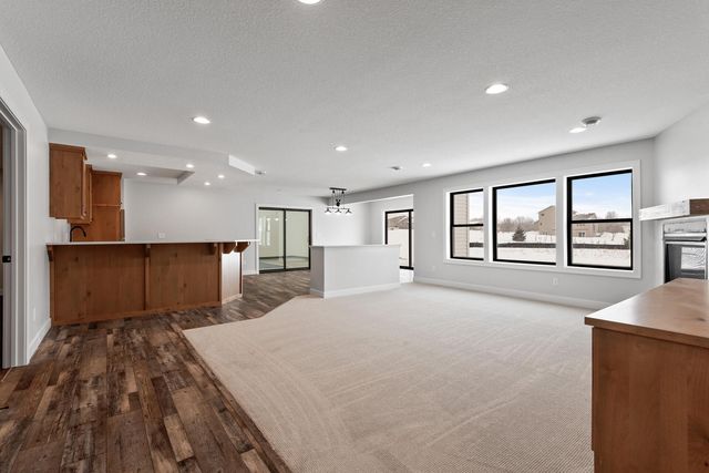 2941 155th Avenue NE, Ham Lake, MN 55304