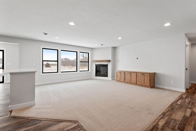 2941 155th Avenue NE, Ham Lake, MN 55304