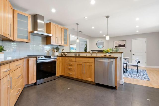 65 Mountain View Place, San Mateo, CA 94402