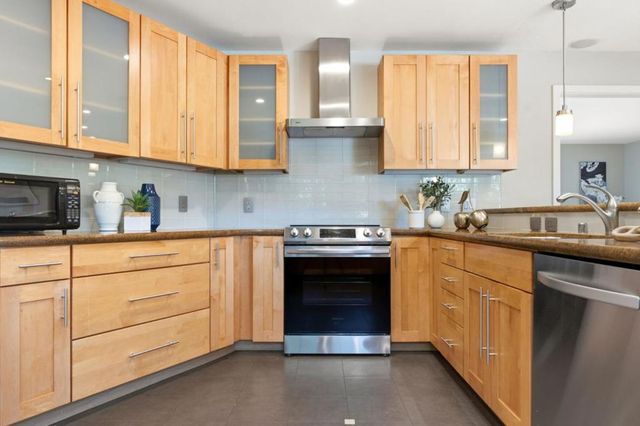 65 Mountain View Place, San Mateo, CA 94402