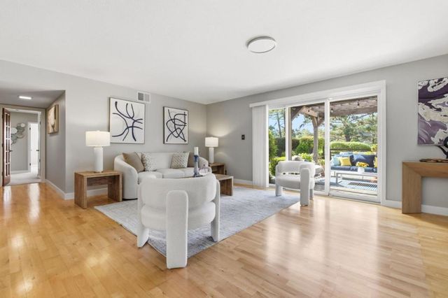 65 Mountain View Place, San Mateo, CA 94402