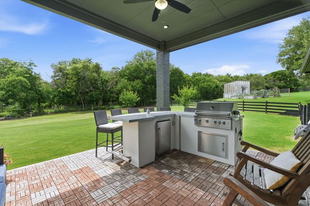 1054 Meadow Wood Terrace, Azle, TX 76020