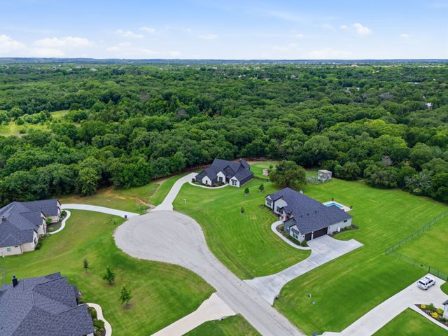 1054 Meadow Wood Terrace, Azle, TX 76020