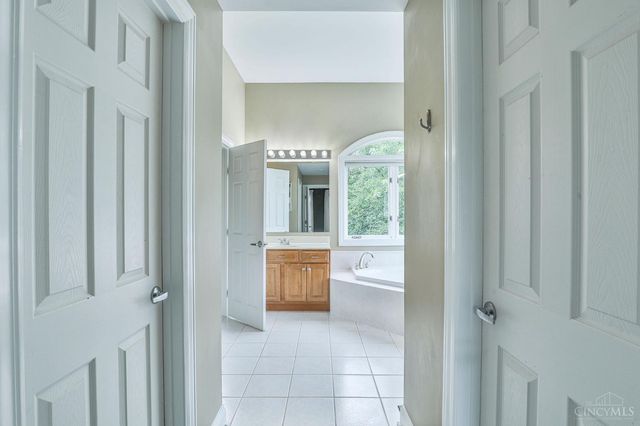 3813 Beacon Woods Drive, Miami Twp, OH 45002