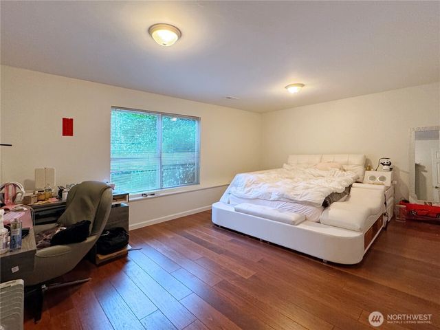 4448 144th Avenue SE, Bellevue, WA 98006