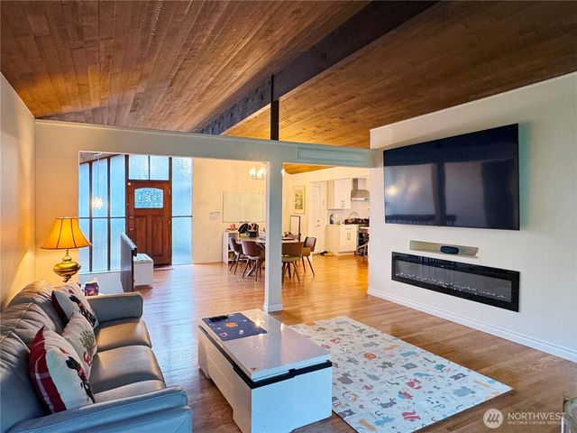 4448 144th Avenue SE, Bellevue, WA 98006