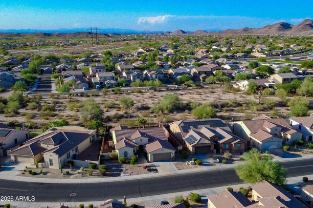 17942 W LAVENDER Lane, Goodyear, AZ 85338