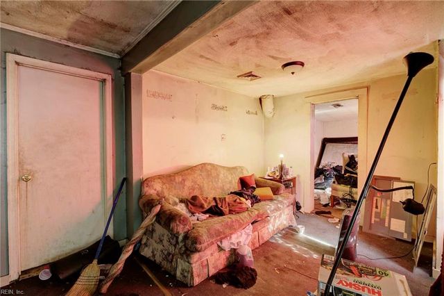 4028 Buena Vista RD, Saluda, VA 23149