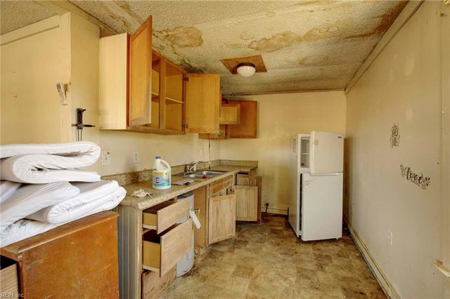 4028 Buena Vista RD, Saluda, VA 23149