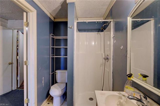 4028 Buena Vista RD, Saluda, VA 23149